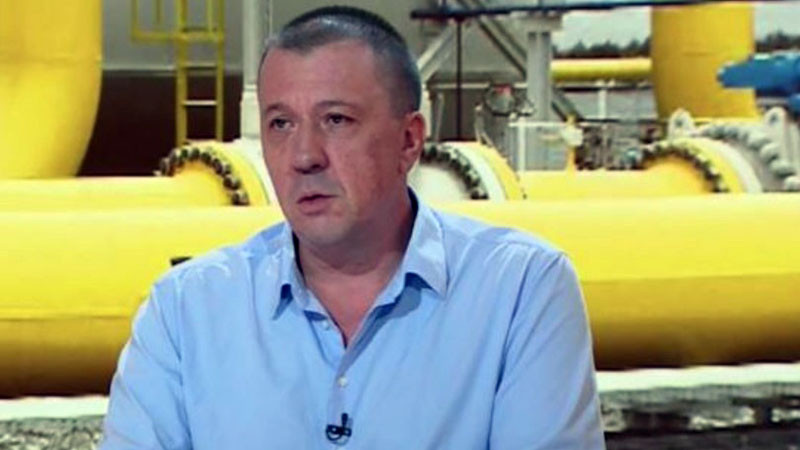 Куюмджиев: Въвеждането на особен управител на "Лукойл- Бургас" ще доведе до неочаквани сътресения