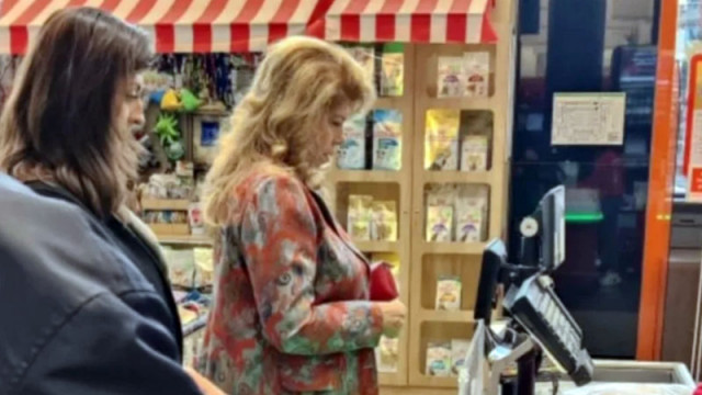 Много евтин ПР от президентството