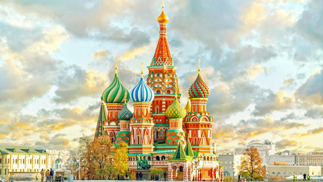 Заради спрените екскурзии до Русия, загубите за туристическия бранш ще бъдат огромни