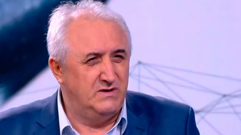 Мехмед Дикме: Очакванията към Пеевски са големи - да вкара ДПС през парадния вход в управлението