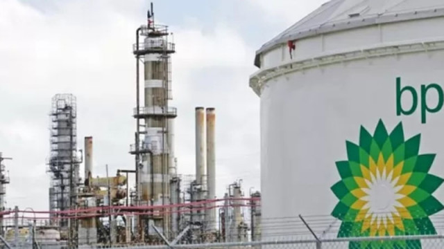 Нов доклад: Продажбите на петрол растат, но печалбите намаляват