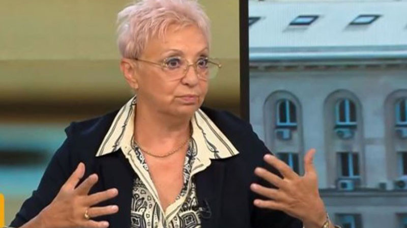 Диана Дамянова: Радев да произнесе новогодишната си реч и да излиза на терен