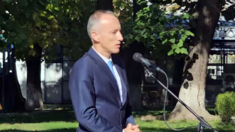 Красимир Вълчев: Първи клас може да се повтаря при незнание на български език