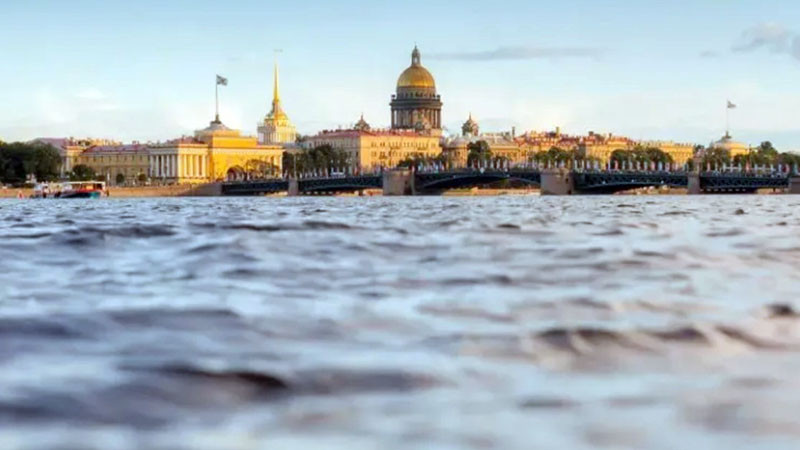 Клиенти вече си искат парите от туроператорите за спрените екскурзии до Русия