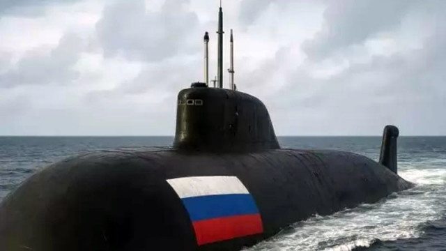 Русия пусна на вода атомната подводница "Хабаровск", която може да изстрелва "Посейдон"