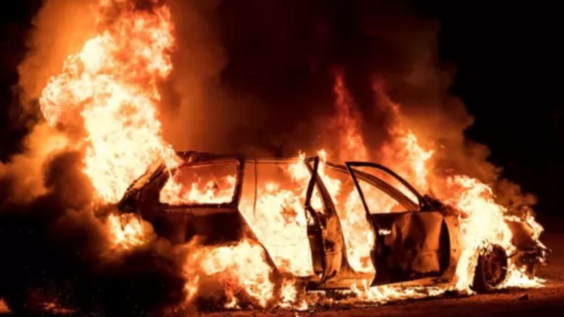 Подпалиха колата на високопоставен политик от "Алтернатива за Германия" в Хамбург