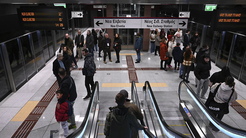 Метрото в Солун спира работа за месец