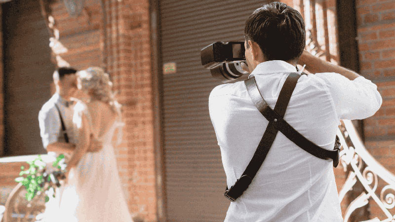 Как да избереш подходящ сватбен фотограф – 5 полезни съвета