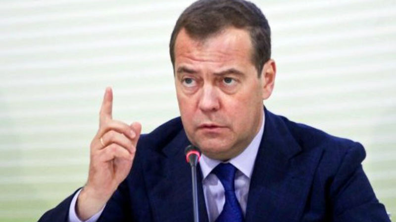Дмитрий Медведев: Америка принуди Русия да обмисля ядрени опити