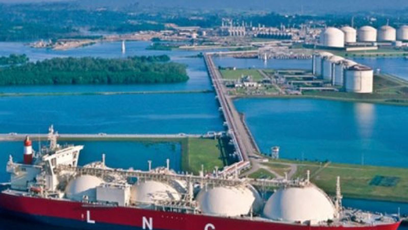 Полша готви сделка с американски газ за Словакия и Украйна