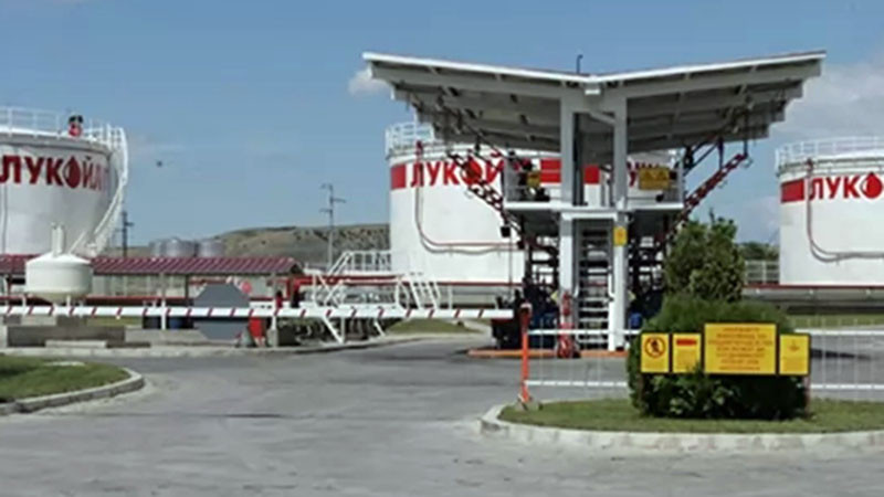 „Лукойл“ може да продаде чуждестранните си активи на части