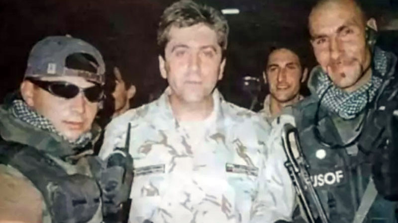 Командос: Джипът на президента Първанов в Кербала бе улучен два пъти, само късмет ни спаси