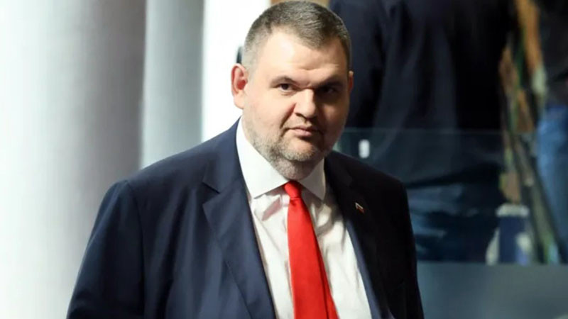 Делян Пеевски честити професионалния празник на българската полиция