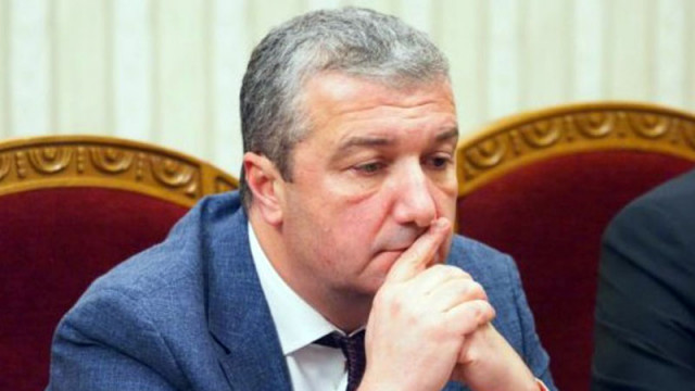 Драгомир Стойнев: Без действия на правителството на 21 ноември животът в “Лукойл” ще замре