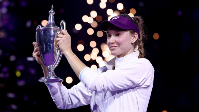 Елена Рибакина триумфира на Финалите на WTA но отказа да