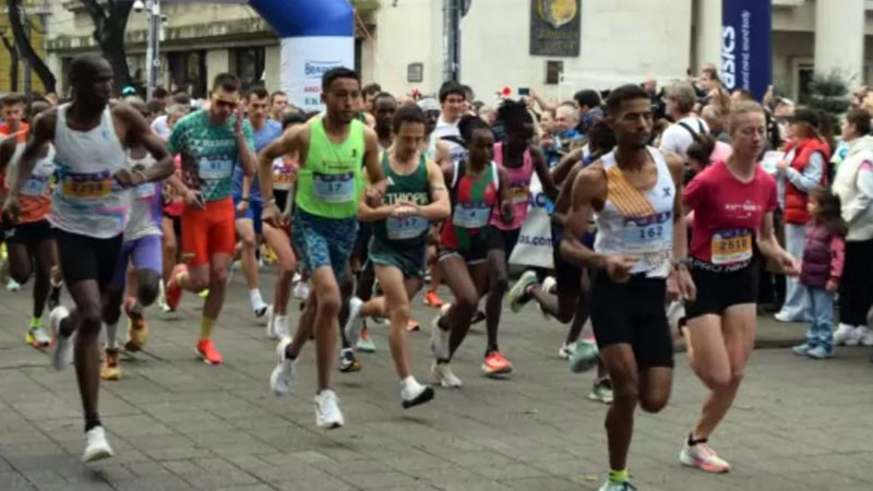 На маратон в Бургас: 2000 бегачи от цялата страна и чужбина бягаха до 42 километра