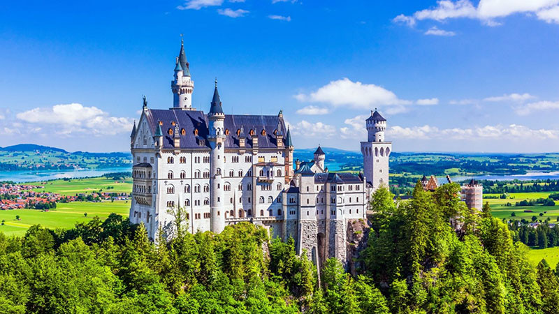 История и мистерия: Красотата на Нойшванщайн