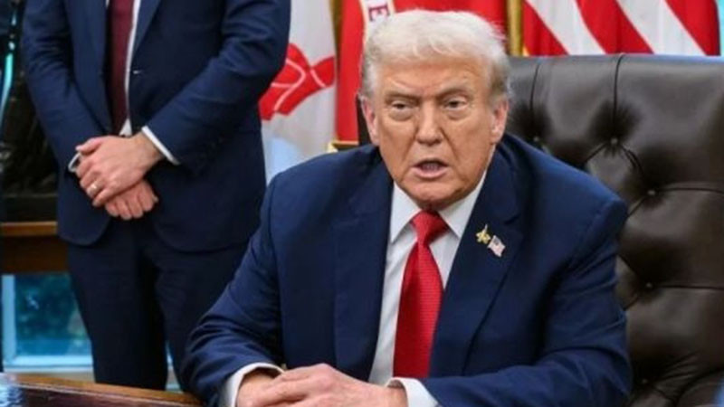 Тръмп помилва Руди Джулиани и десетки други свои политически съюзници