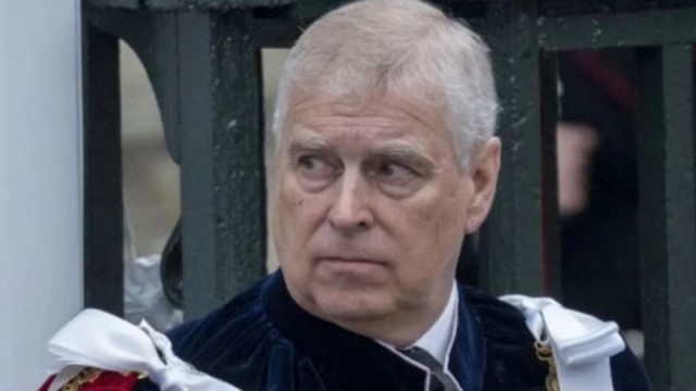 Кралски биограф: Принц Андрю водел проститутки в Бъкингам, кралицата прощавала на любимия си син