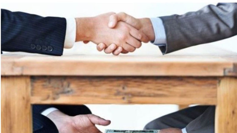 Започна мащабно разследване за корупция в енергийния сектор на Украйна