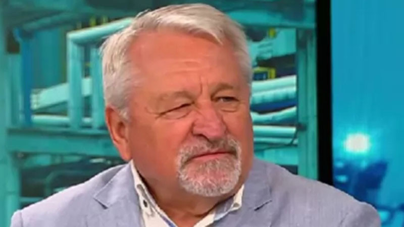 Хиновски за "Лукойл": Влизаме в рискова обстановка, ако до 21-ви няма особен управител