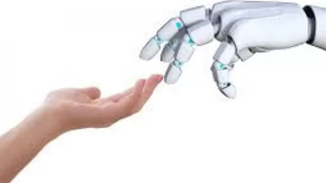 Робот лекува инсулт от 6400 км разстояние