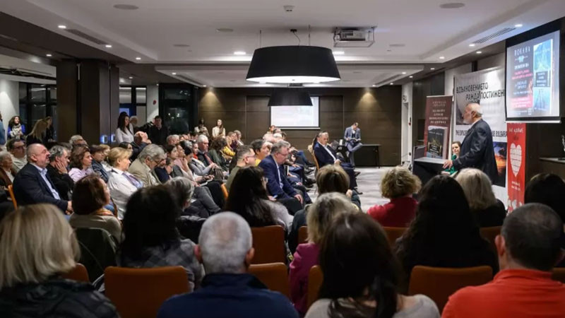 Проф. Овчаров представи мащабното си изследване „Великите древни цивилизации на Америка“