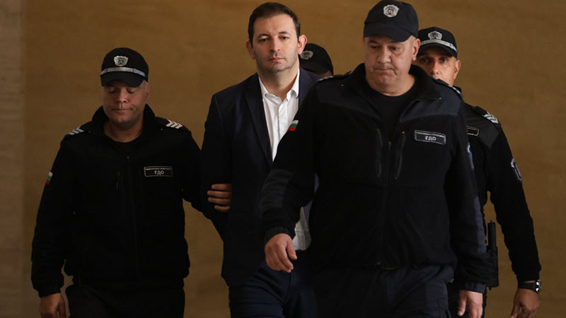 Прокуратурата предаде на съд бившия зам.-кмет на София Никола Барбутов и още трима