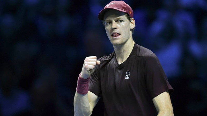 Безпощадният Синер завърши груповата фаза на Финалите без загубен сет