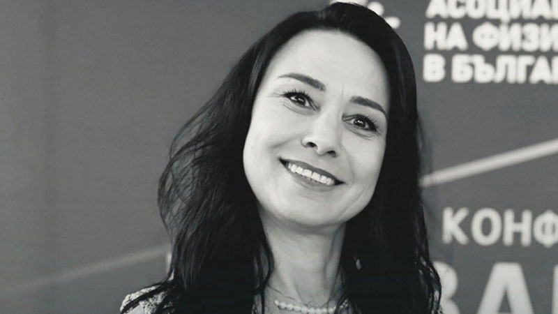Почина доц. Любомира Саздова, председател на Асоциацията на физиотерапевтите