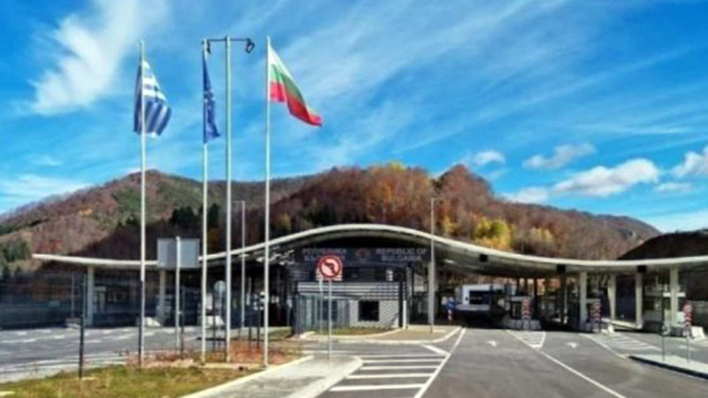 Прекъснат кабел спря трафика на границата със Сърбия при Връшка чука