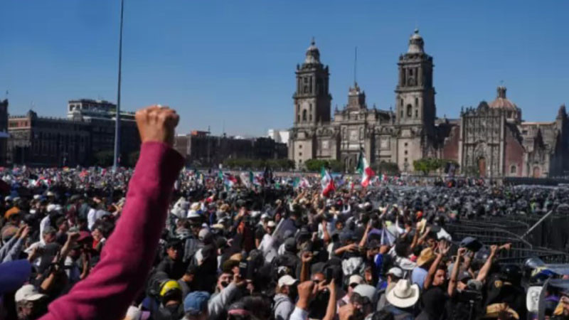 Масови демонстрации разтърсиха Мексико
