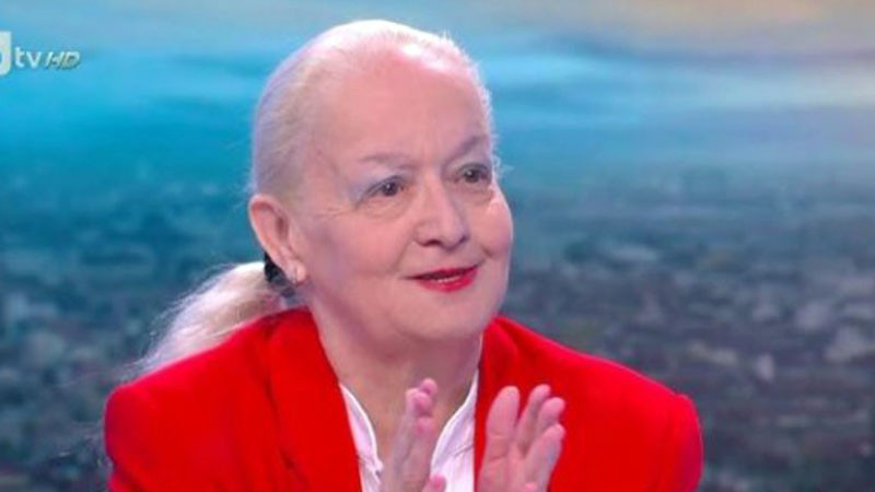 Почина астроложката Алена