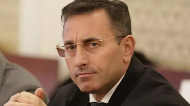 Румен Спецов е вписан в Търновския регистър като особен търговски управител на "Лукойл”