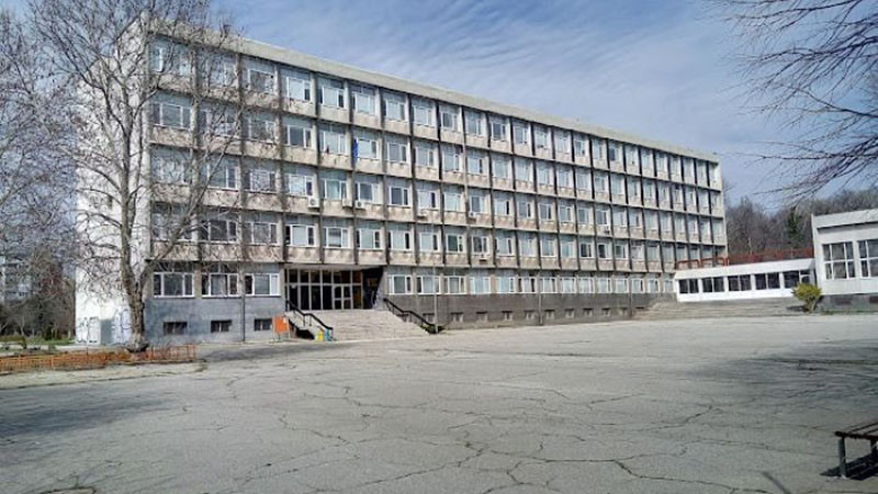 Учениците от варненското ОУ "Иван Вазов" няма да се местят