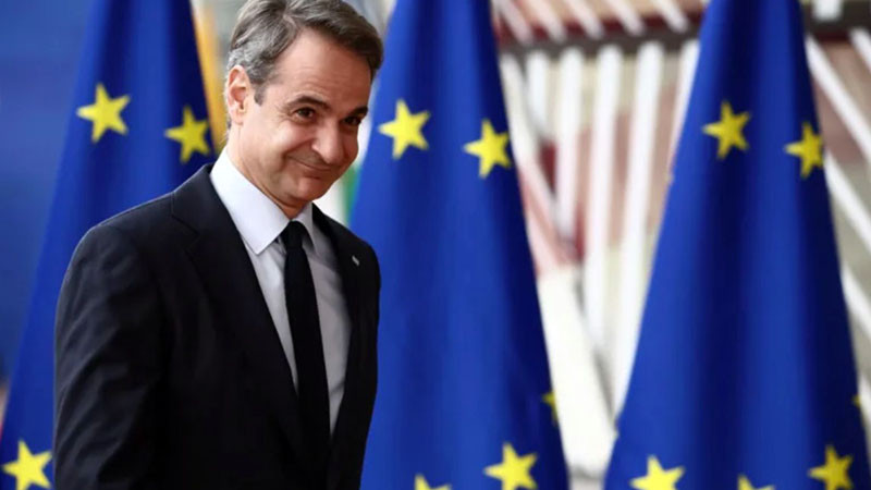 Мицотакис изпрати полицейски сили във всички ромски лагери в Гърция