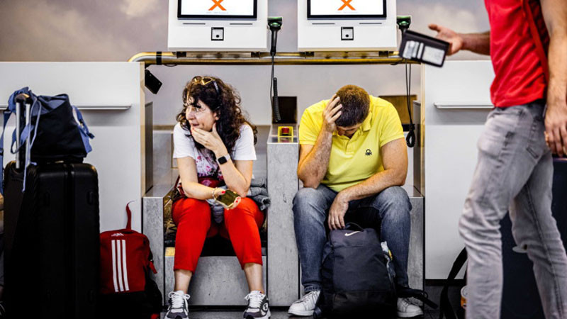 Дронове затвориха летището в Айндховен