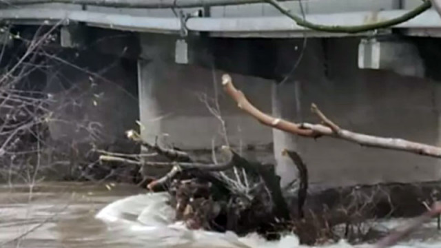 НИМХ: Струма и Места повишиха нивата си след обилните валежи