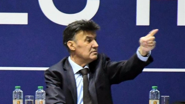 Българският футболен съюз организацията начело на която Борислав Михайлов