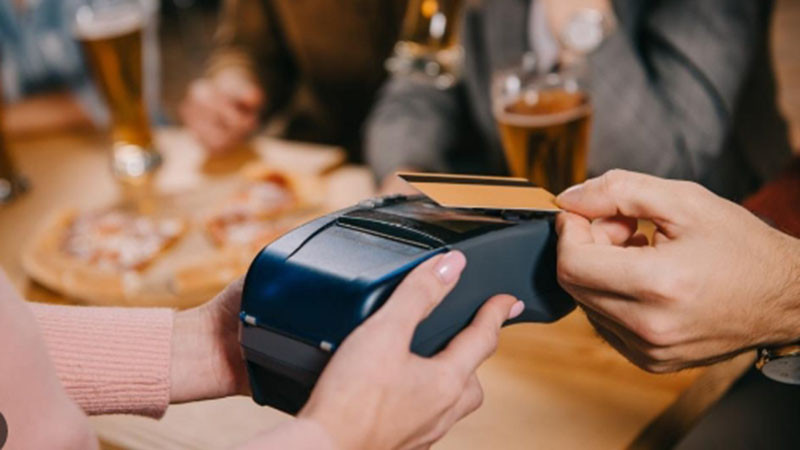 На Нова година ПОС терминали и банкомати спират временно