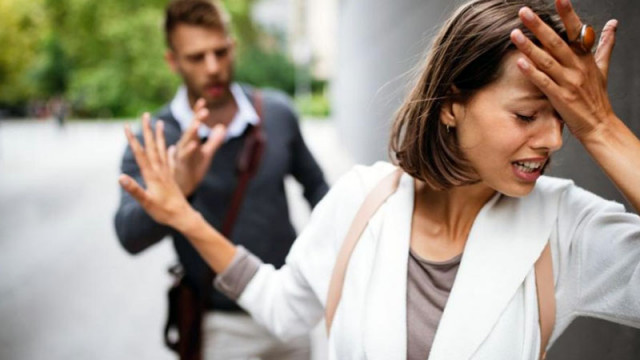 Жестока агресия във Врачанско: Мъж преби жена и я блъсна с кола