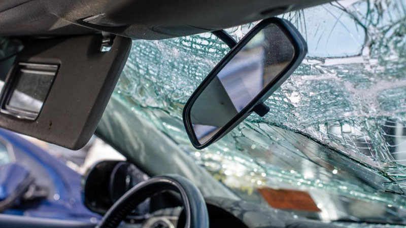 Джип катастрофира в река Искър, има жертва