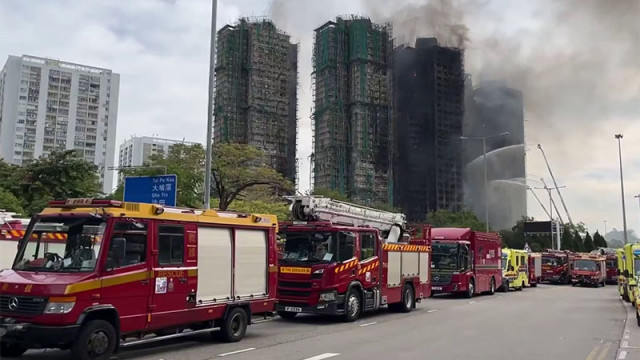 Повече от 80 са жертвите на пожара в Хонконг, има и арестувани за непредумишлено убийство