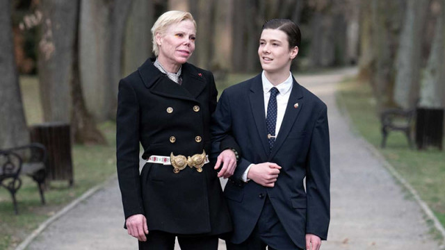 Тя е родена в Мадрид но от три години живее