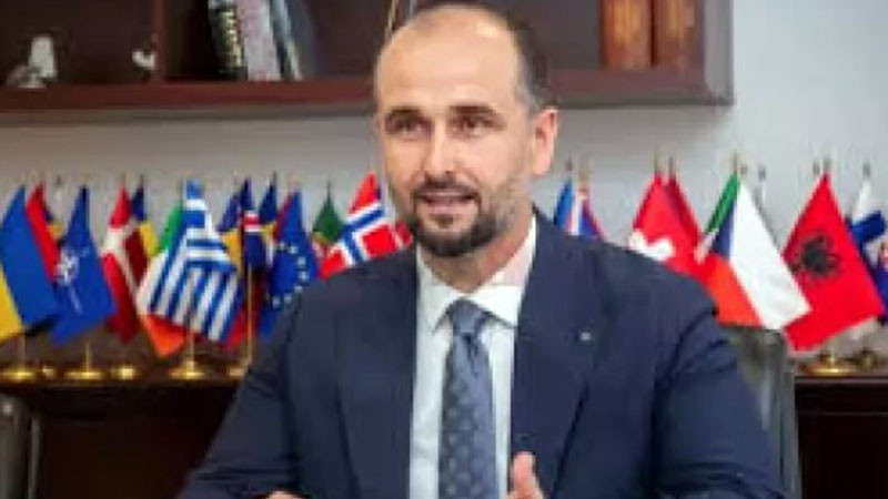 Северна Македония: Не е време да си променяме конституцията заради българите