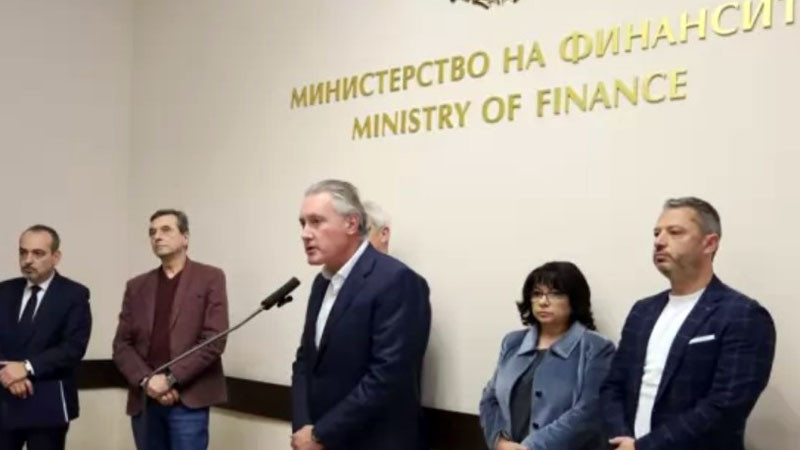 Кирил Домусчиев: Имаме доста допирни точки и се надявам да се обединим около бюджета