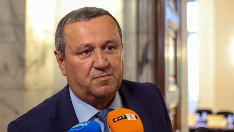 Хасан Адемов: Съгласно правилника депутатите не могат да правят вече предложения по бюджета