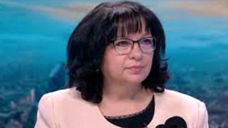 Петкова зове за смирение: Ще намерим баланс между разумните позиции на синдикати и бизнес за бюджета