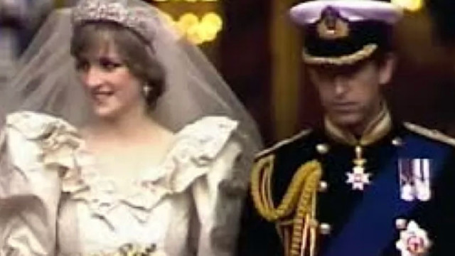 Рядка бутилка шампанско от сватбата на Даяна и Чарлз излиза на търг в Дания