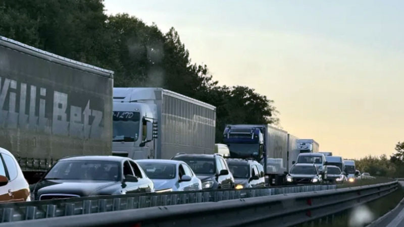 Спират ТИР-ове по магистралите „Тракия“, „Струма“ и „Хемус“ за Коледа и Нова година